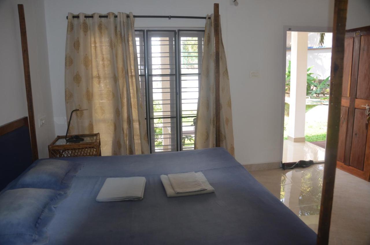 Arya Homestay Bougain Villa Гокарна Екстериор снимка