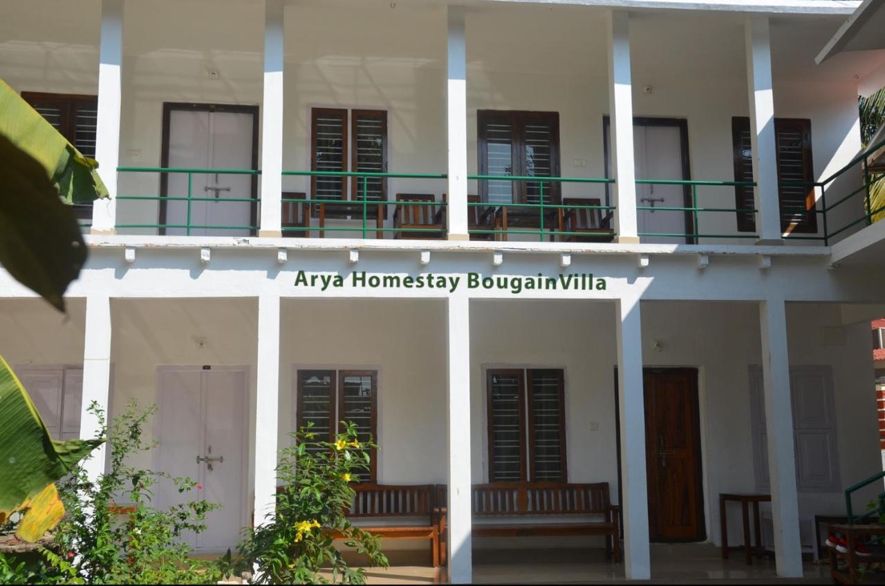 Arya Homestay Bougain Villa Гокарна Екстериор снимка