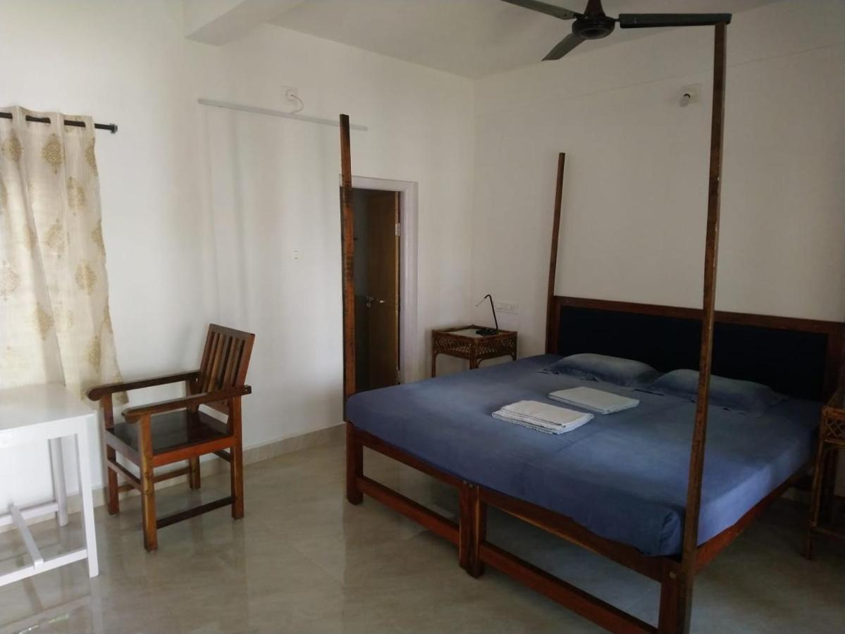 Arya Homestay Bougain Villa Гокарна Екстериор снимка